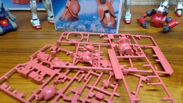 幼稚園児のたろくん5才 はじめてガンプラに色を塗る タネブロ